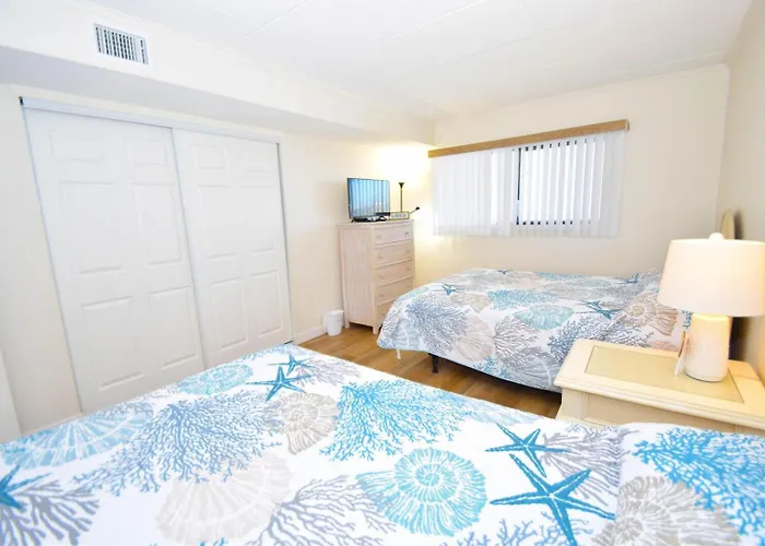Ocean Hideaway 211 *